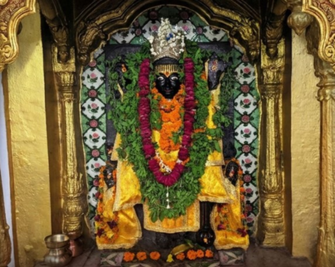 काशीतील प्राचीन नारायण मंदिराचा इतिहास