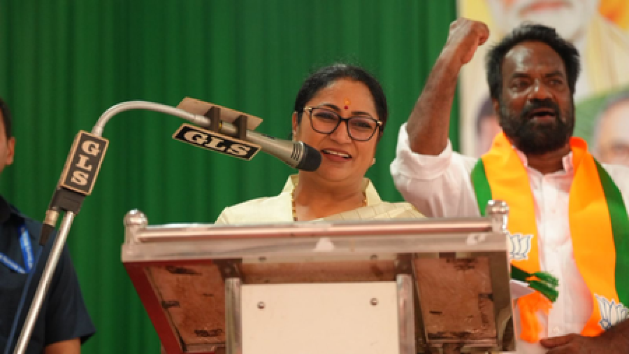 केरलच्या विकासासाठी पीएम मोदींच्या नेतृत्वावर विश्वास: रेखा गुप्ता केरलच्या विकासासाठी पीएम मोदींच्या नेतृत्वावर विश्वास: रेखा गुप्ता