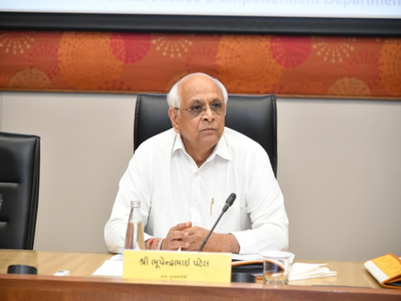 गुजरातमध्ये आयएएस अधिकाऱ्यांचा फेरबदल; तीन जिल्ह्यांचे कलेक्टर बदलले