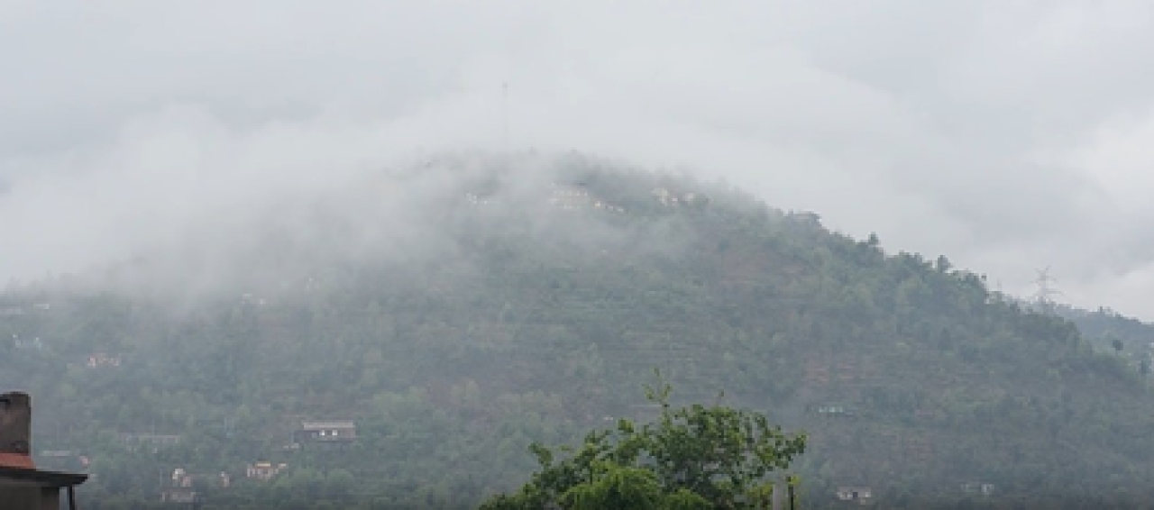 जम्मू-कश्मीरमध्ये 20 मार्चपर्यंत हल्की पावसाची आणि बर्फबारीची शक्यता