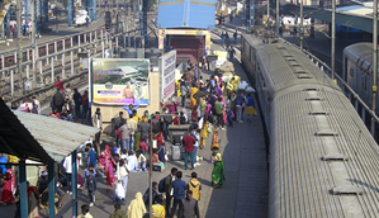 दिल्लीमध्ये रेल्वे आरक्षण प्रणाली रात्री निलंबित राहील