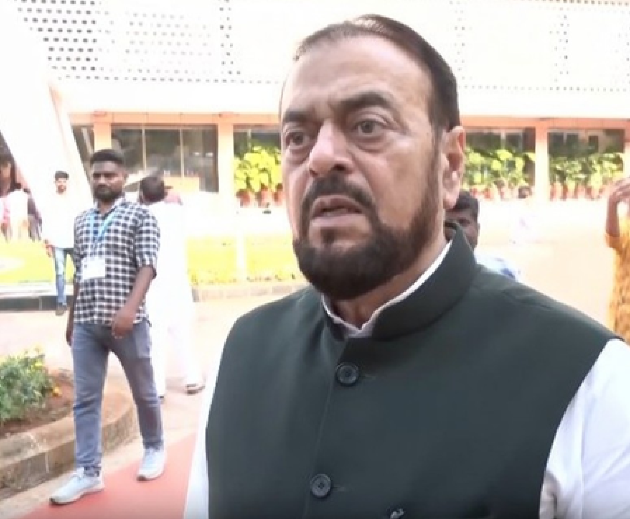 धर्मात दखल देणे योग्य नाही: अबू आजमी