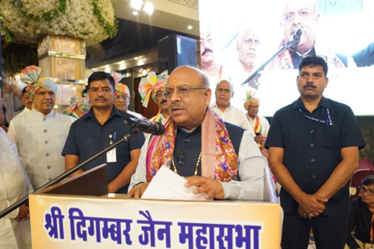 महावीर जयंतीवर अहिंसा आणि करुणेचा आह्वान: स्पीकर विजेंद्र गुप्ता