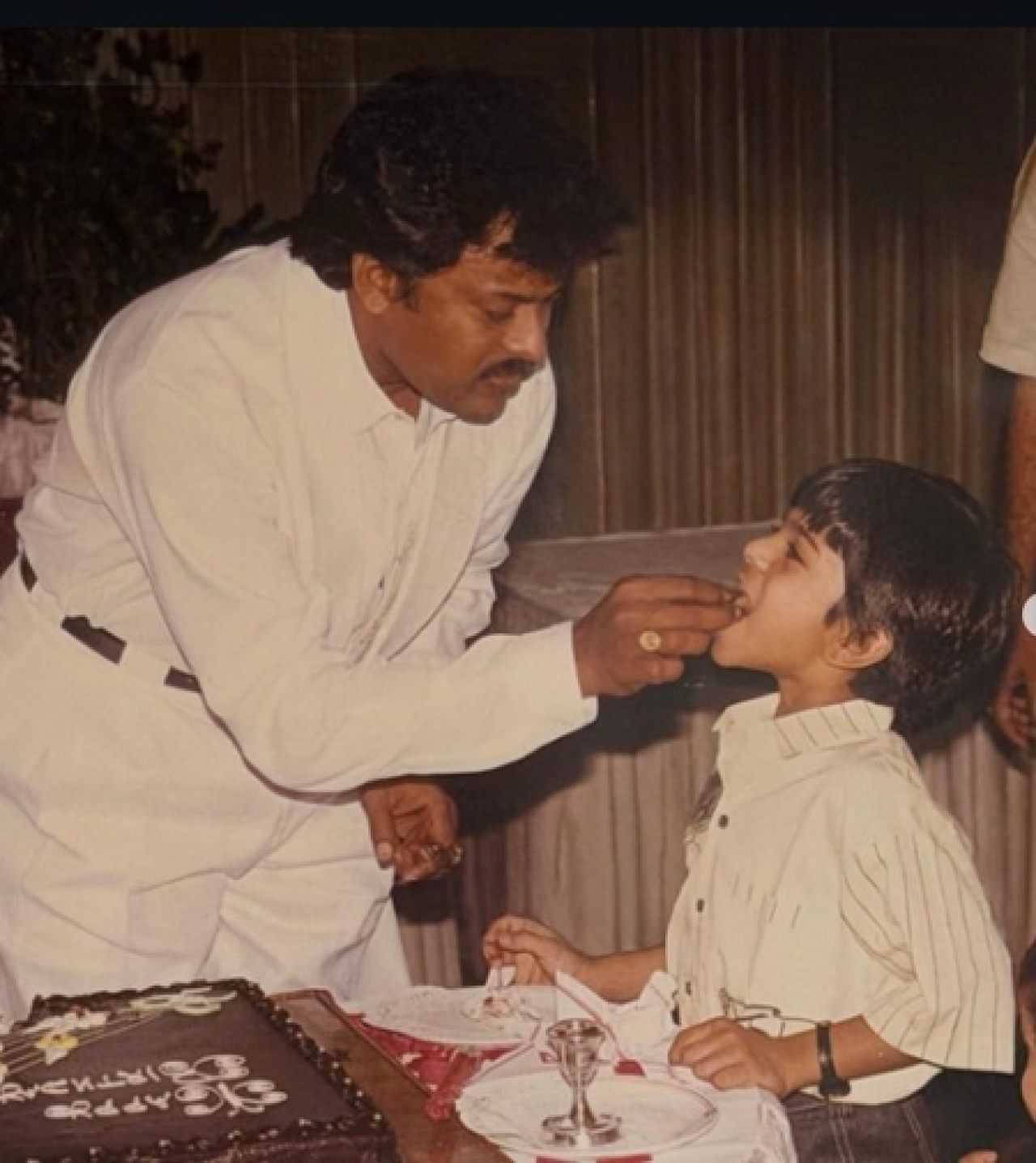 रामचरणच्या वाढदिवसाला चिरंजीवीचा खास संदेश