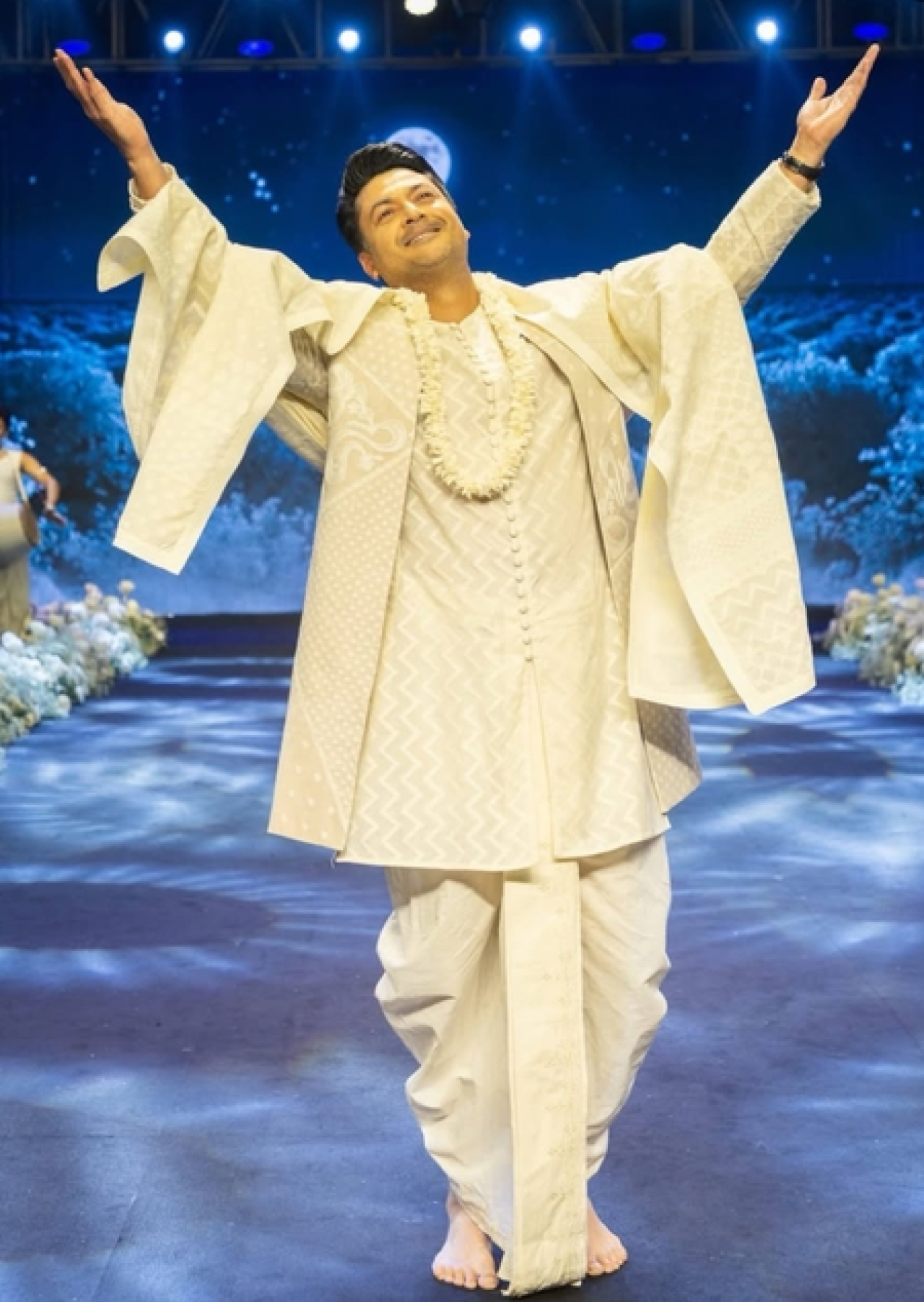 विवादित गाण्यांची लोकप्रियता: जीशु सेनगुप्त यांची मते