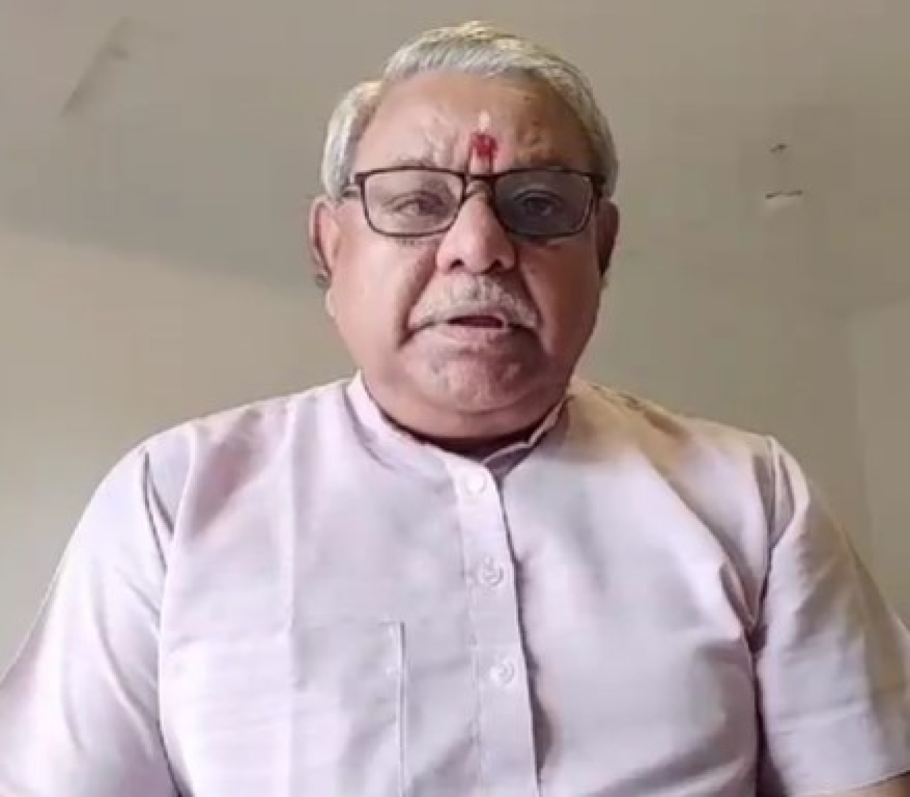 विहिपने संसद संपर्क अभियानात 375 सांसदांशी संवाद साधला