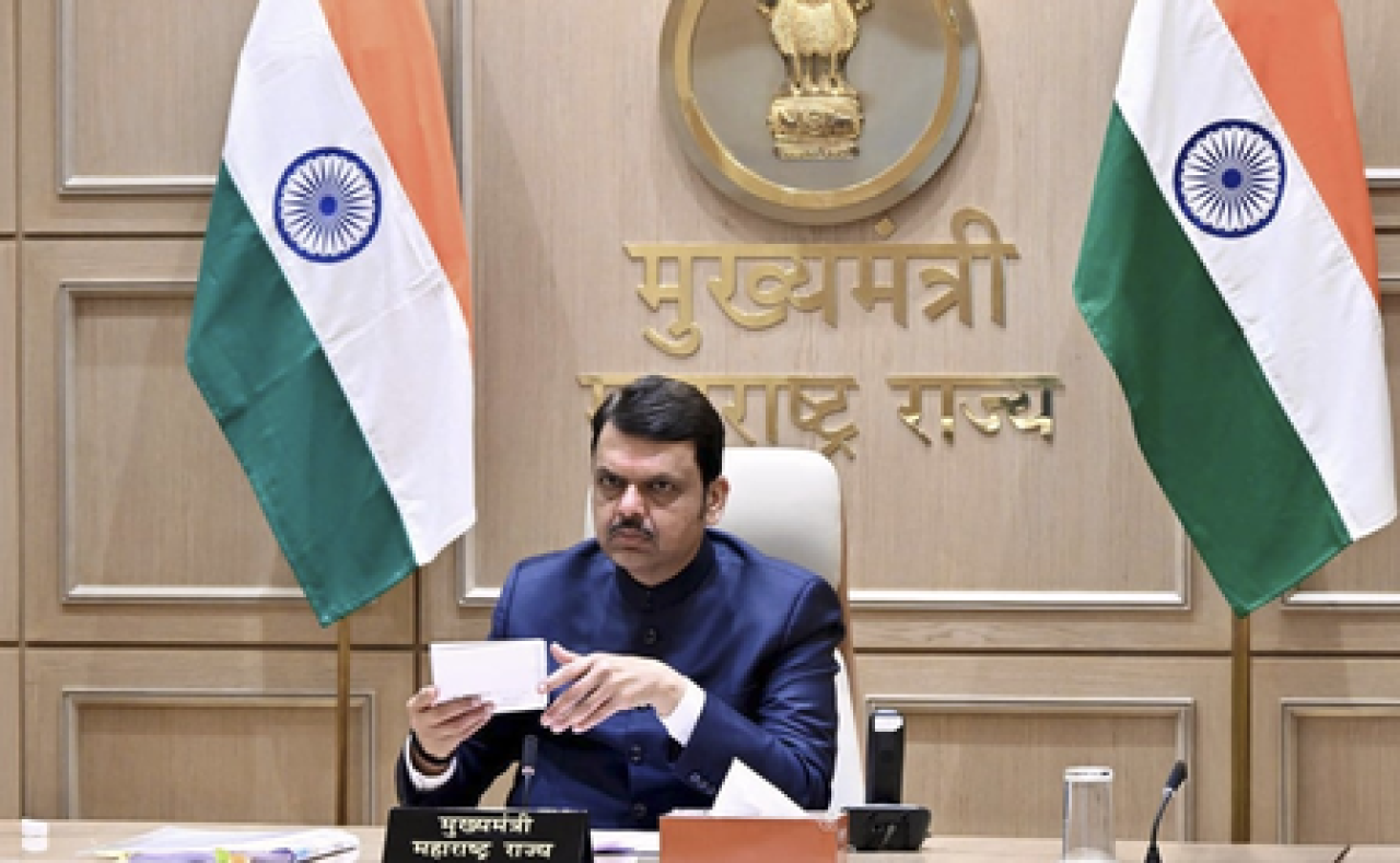 सरकारी विभागांना पारदर्शकता आणि विश्वसनीयतेची आवश्यकता: देवेंद्र फडणवीस