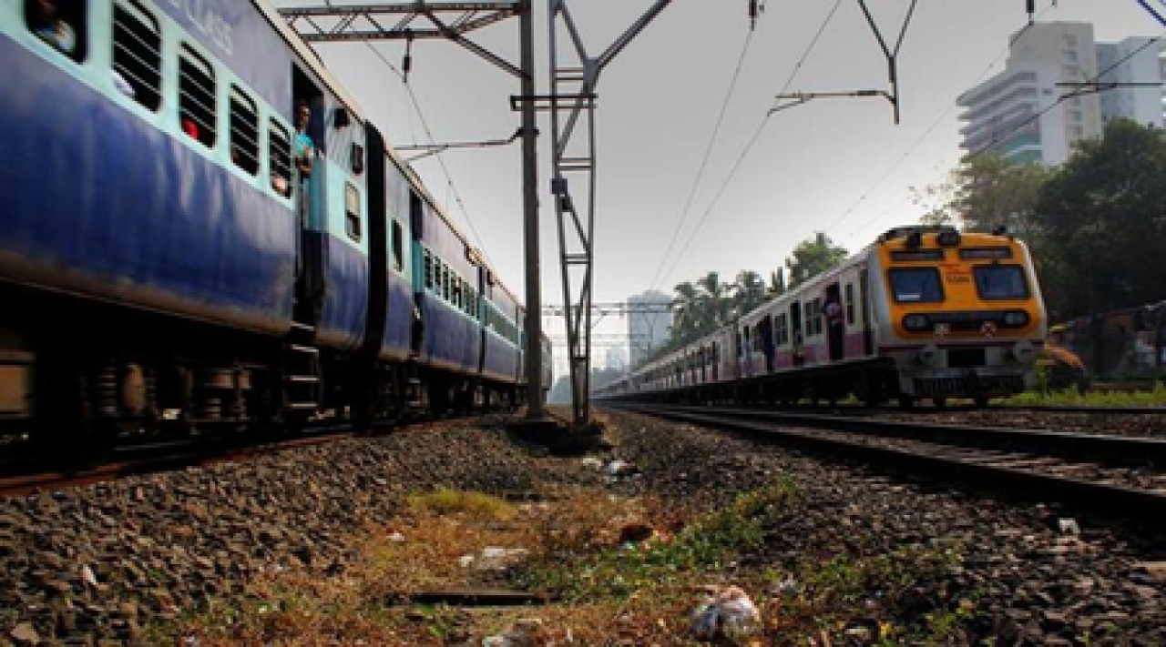 सूरत स्टेशन पुनर्विकासामुळे ट्रेन्सवर परिणाम, उधना स्टेशनवर टर्मिनेशन