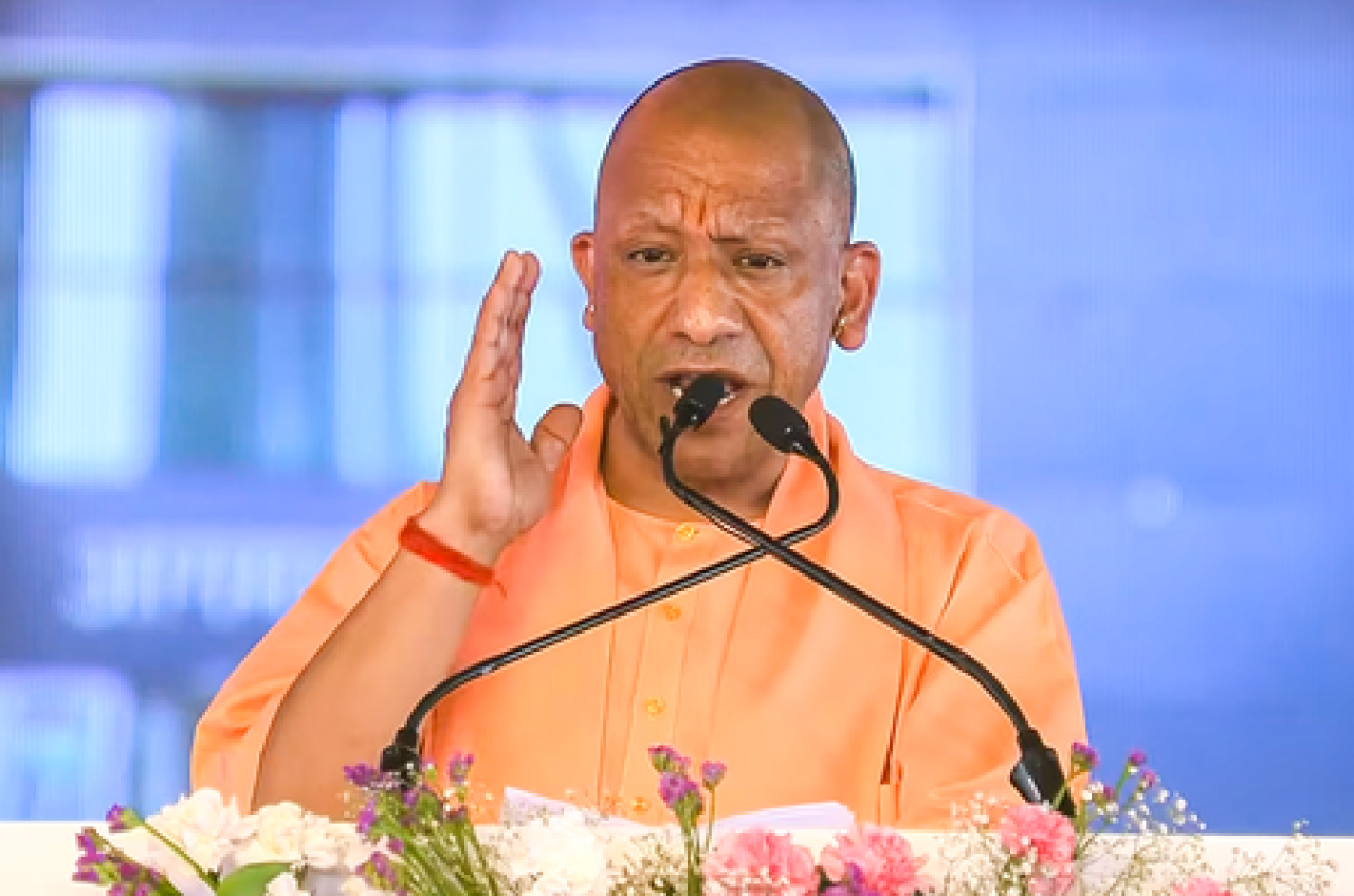 उत्तर प्रदेश: सीएम योगीच्या हस्तक्षेपामुळे 1076 हेल्पलाइन कर्मचाऱ्यांना दिलासा