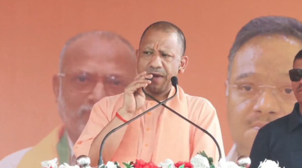 उत्तर प्रदेशात 40 आयएएस अधिकाऱ्यांच्या बदल्या, 15 जिल्ह्यांचे डीएम बदलले