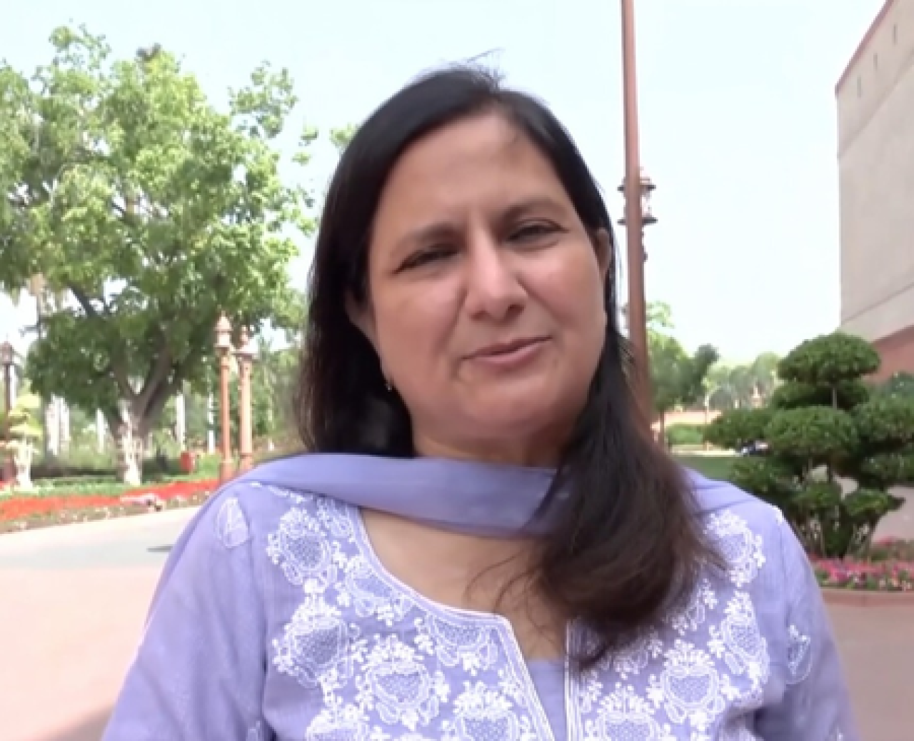 एनडीए सांसदांनी एफसीआरए सुधारणा विधेयकाचे समर्थन केले