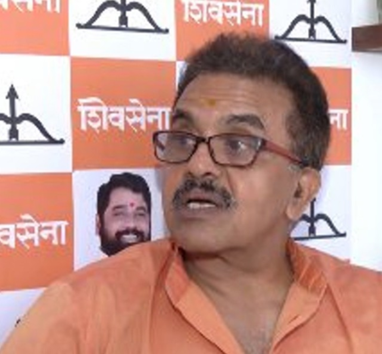 ऑटो-टॅक्सी चालकांसाठी मराठी अनिवार्यता: संजय निरुपम यांचे विचार