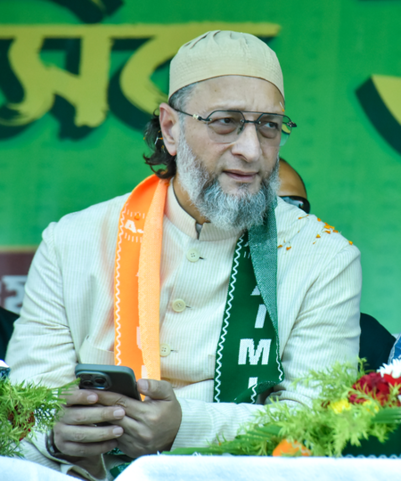 ओवैसीने ममता बनर्जीवर प्रश्न उपस्थित केला, अल्पसंख्यकांचे नेतृत्व का नाही?