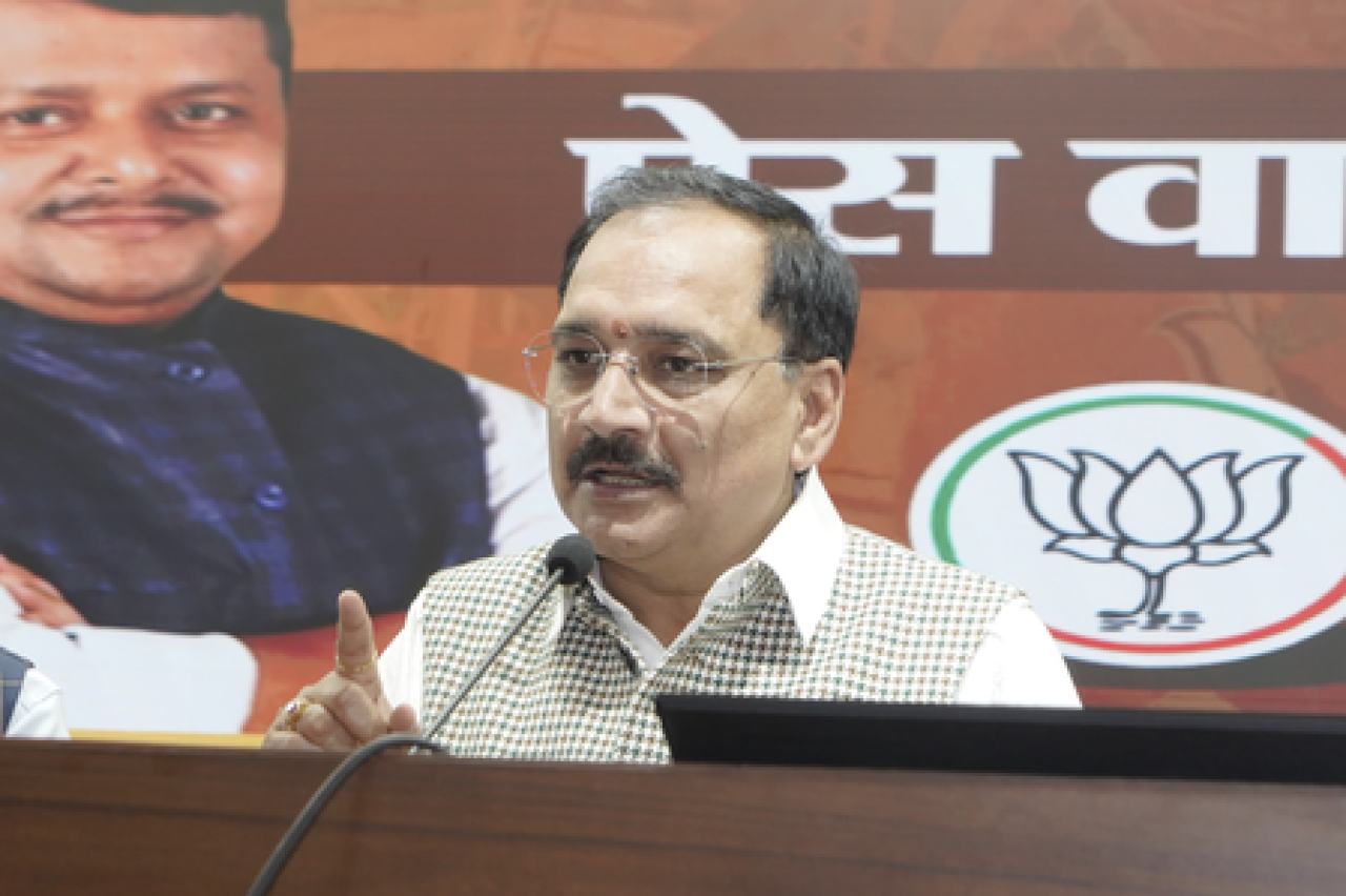 केजरीवालच्या सत्याग्रहाला भाजपचे वीरेंद्र सचदेवा म्हणाले राजनीतिक नाटक