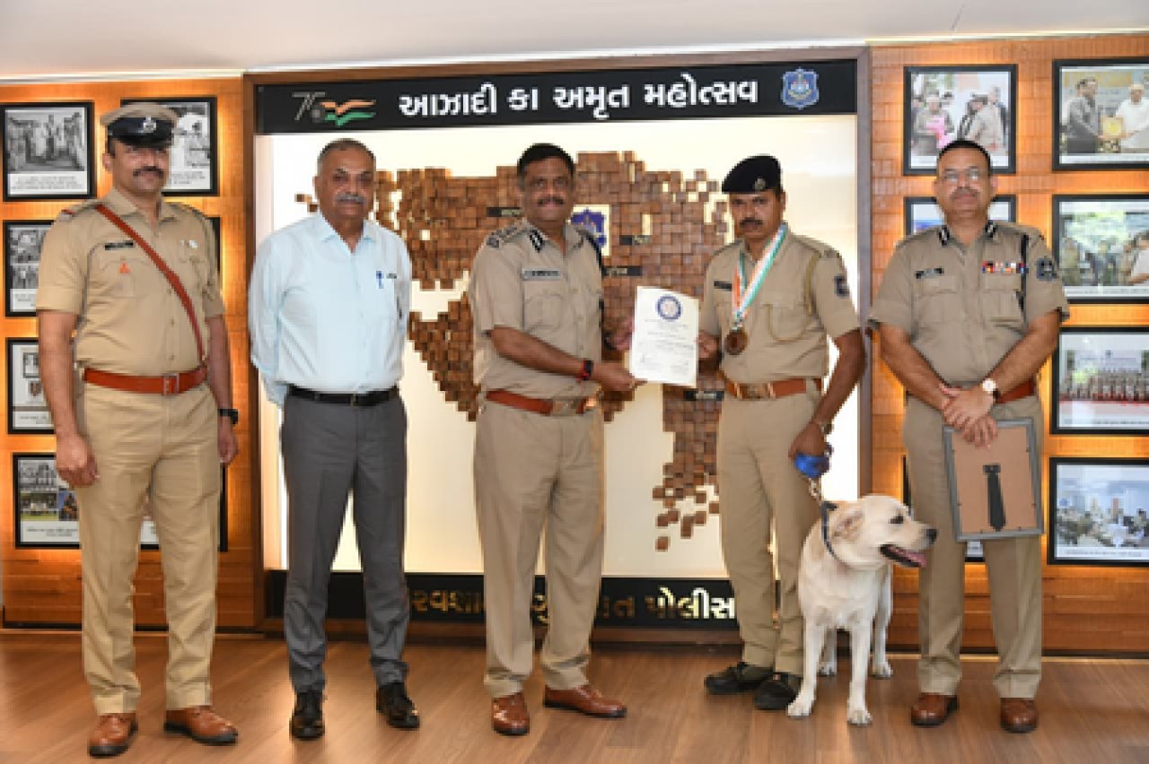 गुजरात पोलिसच्या ‘चेक’ डॉगने १६ वर्षांनी गोल्ड मेडल जिंकलं