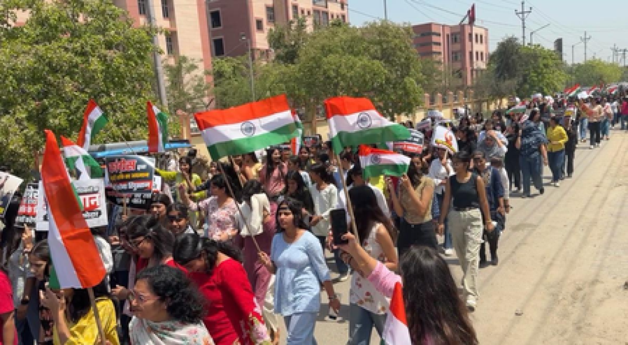 ग्रेटर नोएडा मध्ये भाजपा युवा मोर्चा की ‘जन आक्रोश महिला पदयात्रा’