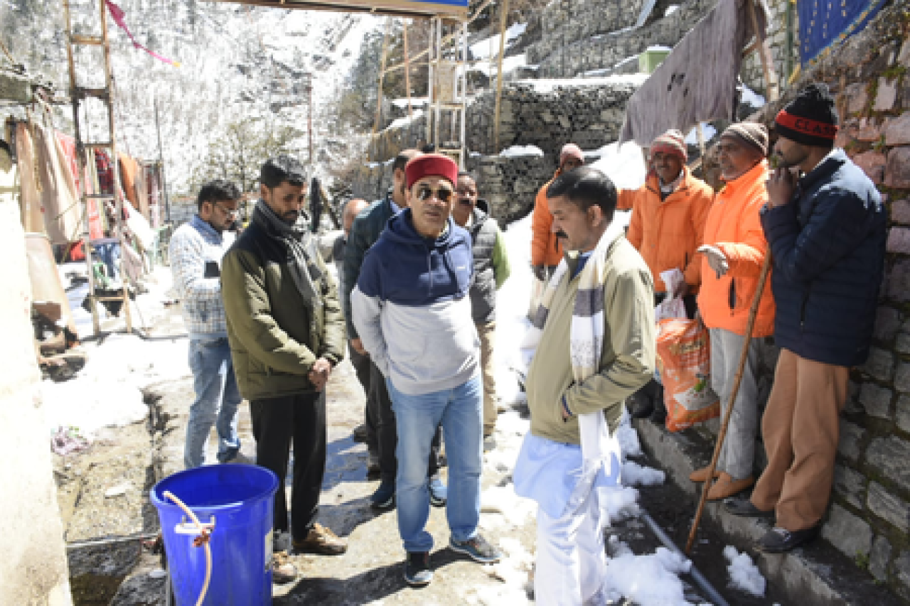 चारधाम यात्रेसाठी यमुनोत्री मार्गाचे निरीक्षण