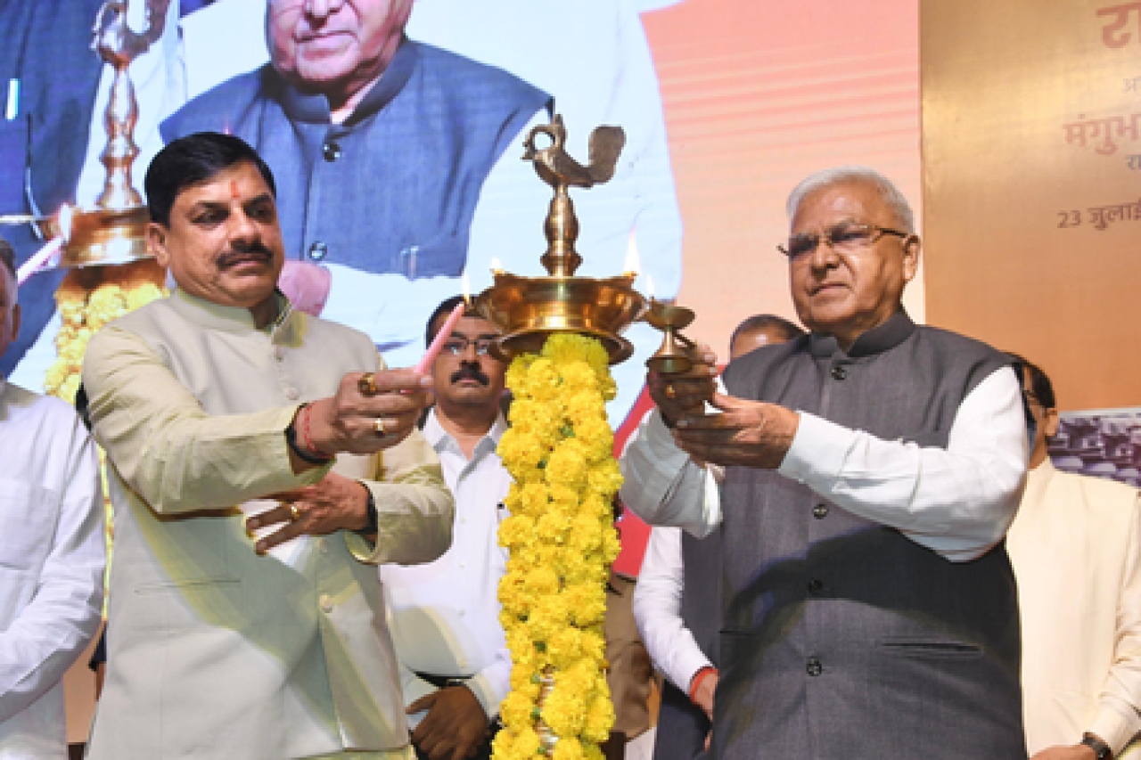 जनजातीय विकासाचा स्वर्णकाळ: राज्यपाल मंगुभाई पटेल यांचा संदेश जनजातीय विकासाचा स्वर्णकाळ: राज्यपाल मंगुभाई पटेल यांचा संदेश