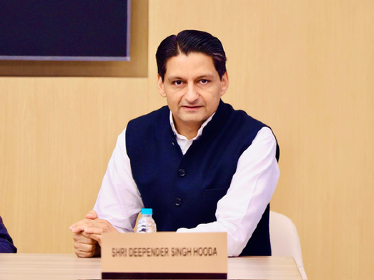 जवानांच्या करिअरवर सरकारचा आघात: दीपेंद्र हुड्डा जवानांच्या करिअरवर सरकारचा आघात: दीपेंद्र हुड्डा