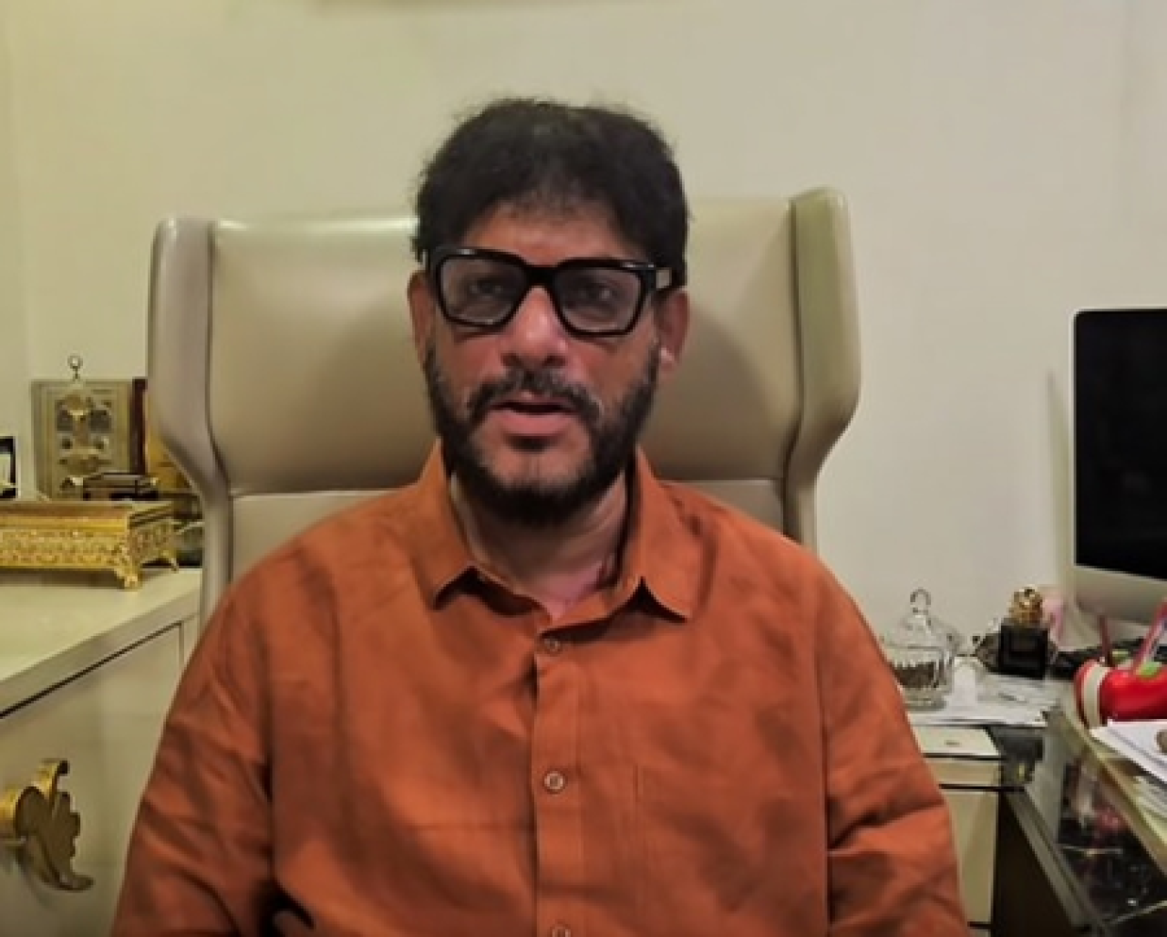 नक्सलवाद आणि आतंकवादाला जडमुळांपासून नष्ट करणे आवश्यक: वारिस पठान