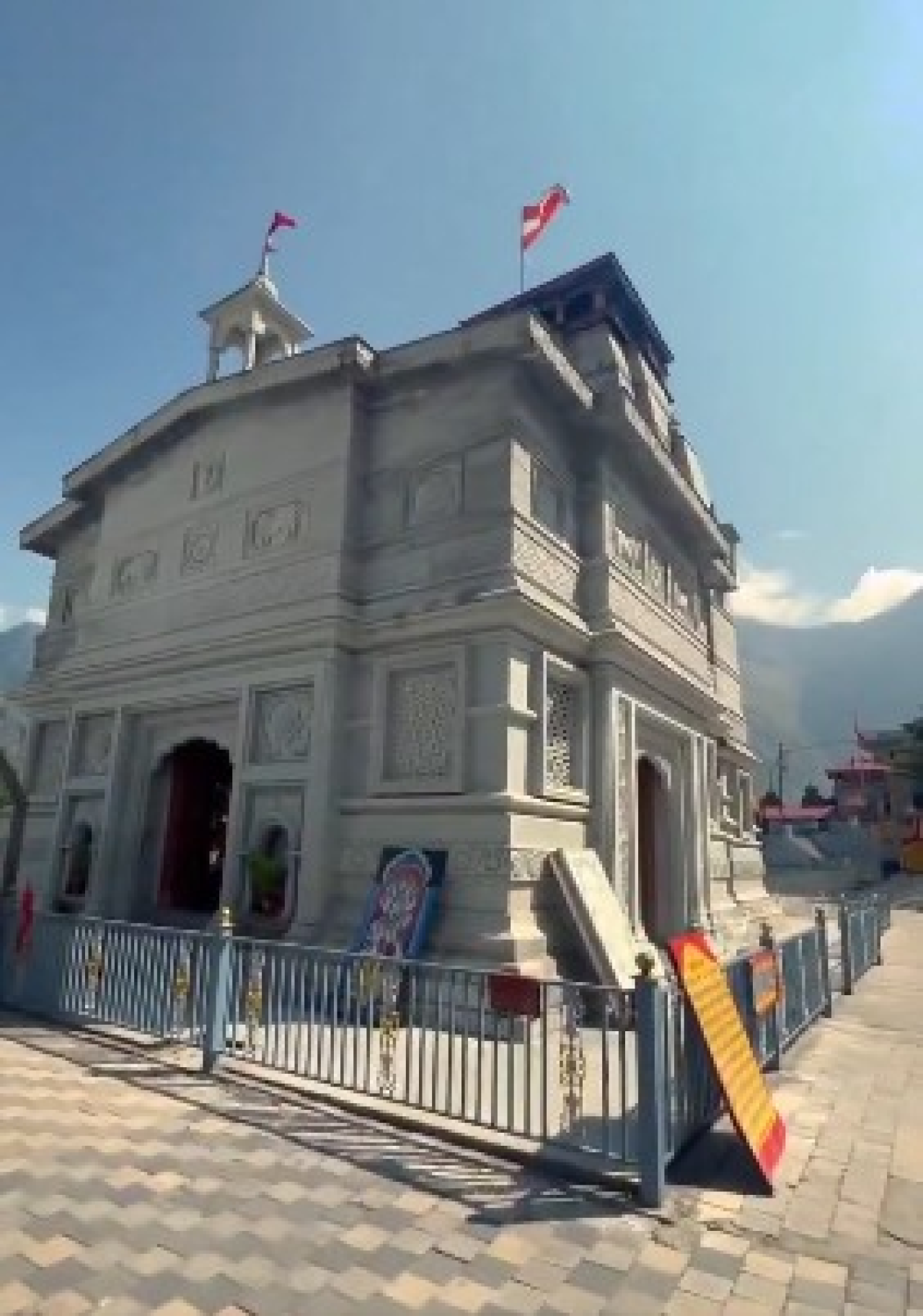 नरसिंह मंदिर: शालिग्राम पत्थराची अद्भुत मूर्ती आणि रहस्ये