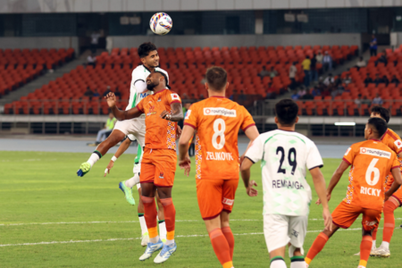 पंजाब एफसीने मोहम्मडनला 2-1 ने हरवले, दमदार दुसरा हाफ पंजाब एफसीने मोहम्मडनला 2-1 ने हरवले, दमदार दुसरा हाफ