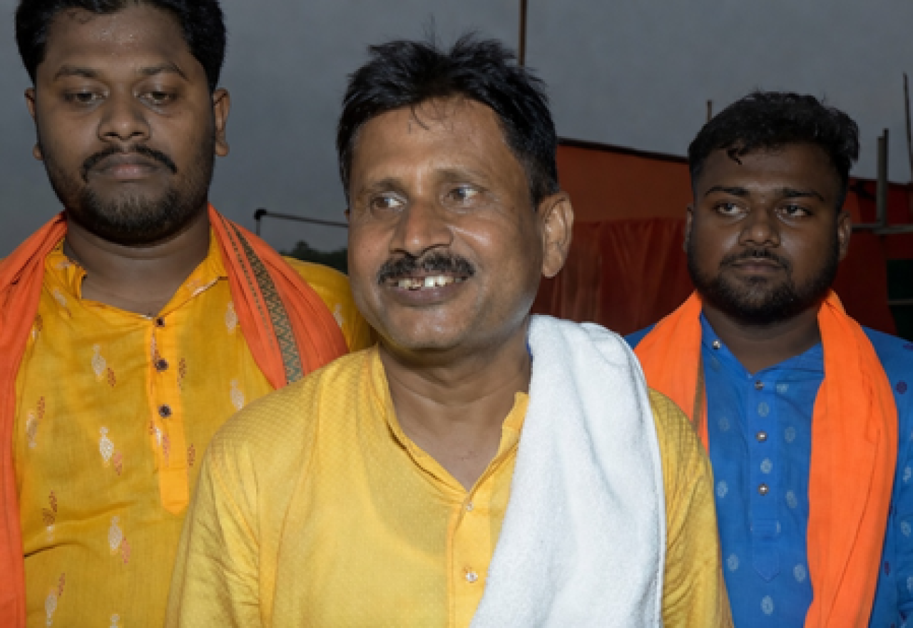 बंगालमध्ये पीएम मोदींच्या रॅलीनंतर भाजपाच्या उमेदवारांचा आत्मविश्वास बंगालमध्ये पीएम मोदींच्या रॅलीनंतर भाजपाच्या उमेदवारांचा आत्मविश्वास