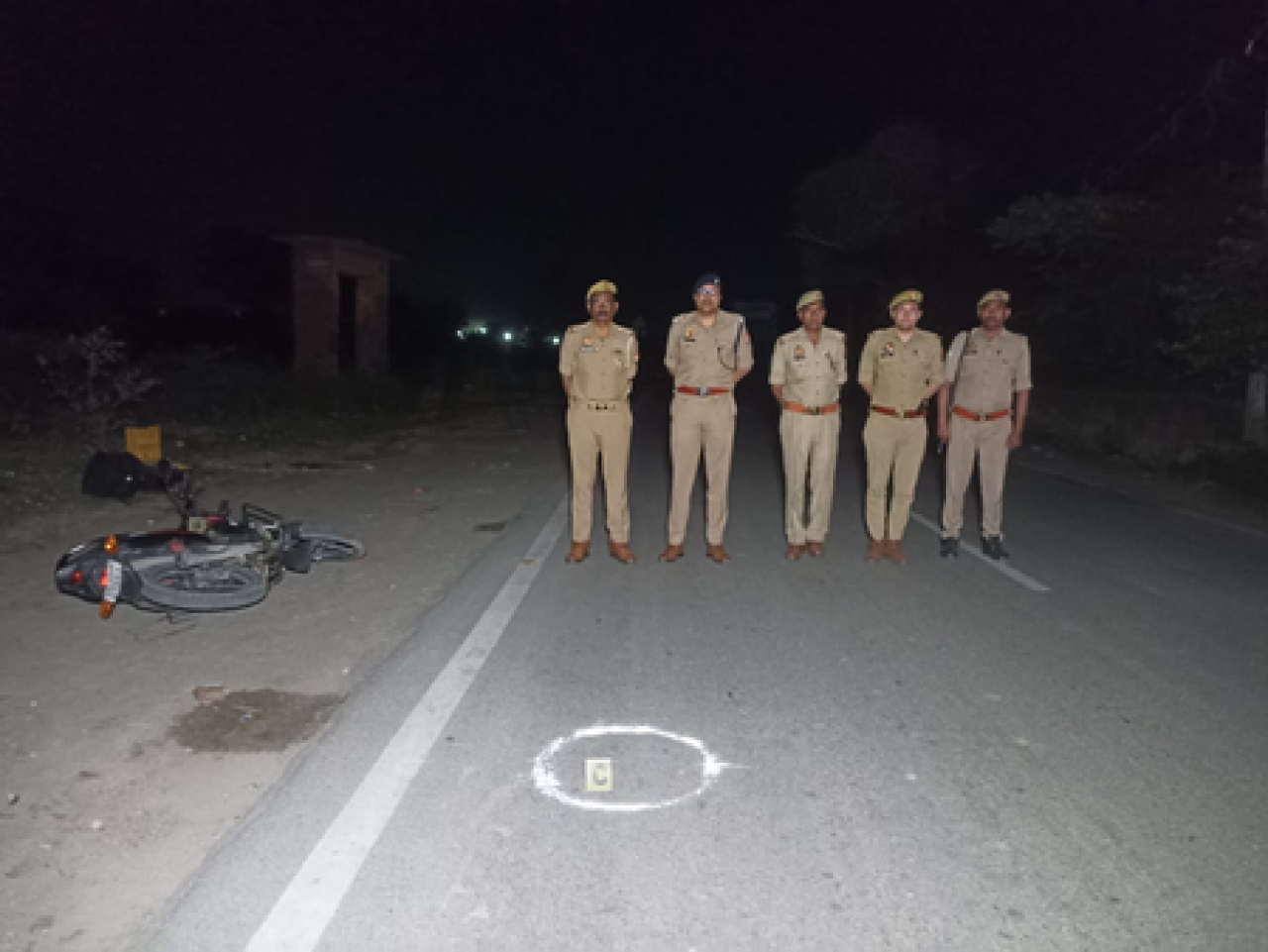बुलंदशहरमध्ये ५० हजारांचा इनामी गुन्हेगार पकडला, गोळी लागली