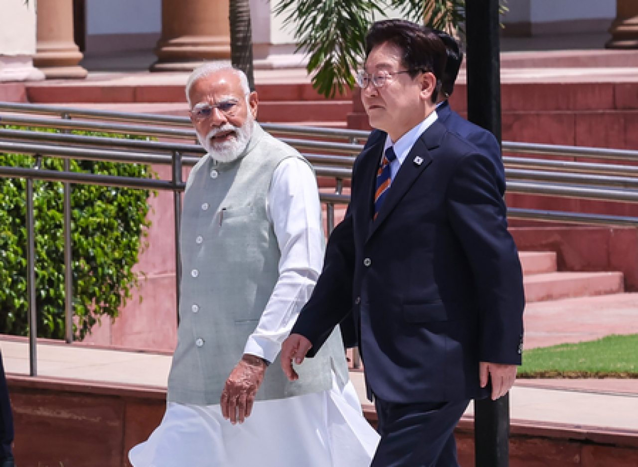 भारत-कोरिया शिखर वार्ता: रणनीतिक भागीदारीला नवीन दिशा भारत-कोरिया शिखर वार्ता: रणनीतिक भागीदारीला नवीन दिशा