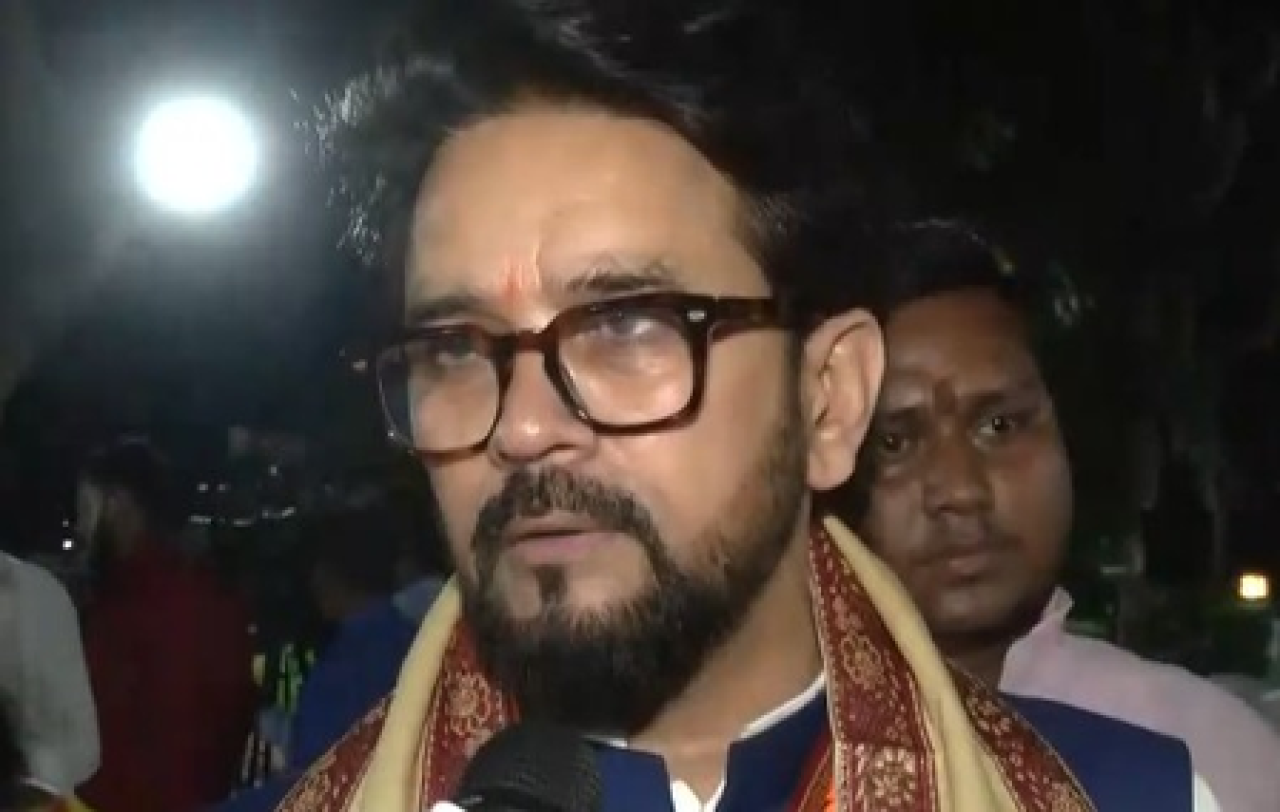 महिलाविरोधी विचारधारा असलेल्या पक्षांचा आरक्षण विधेयकावर विरोध: अनुराग ठाकुर