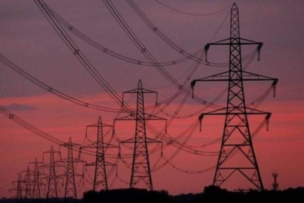 मुंबई महानगरीय क्षेत्रासाठी 400 केवी ट्रांसमिशन लाइनची सुरुवात मुंबई महानगरीय क्षेत्रासाठी 400 केवी ट्रांसमिशन लाइनची सुरुवात