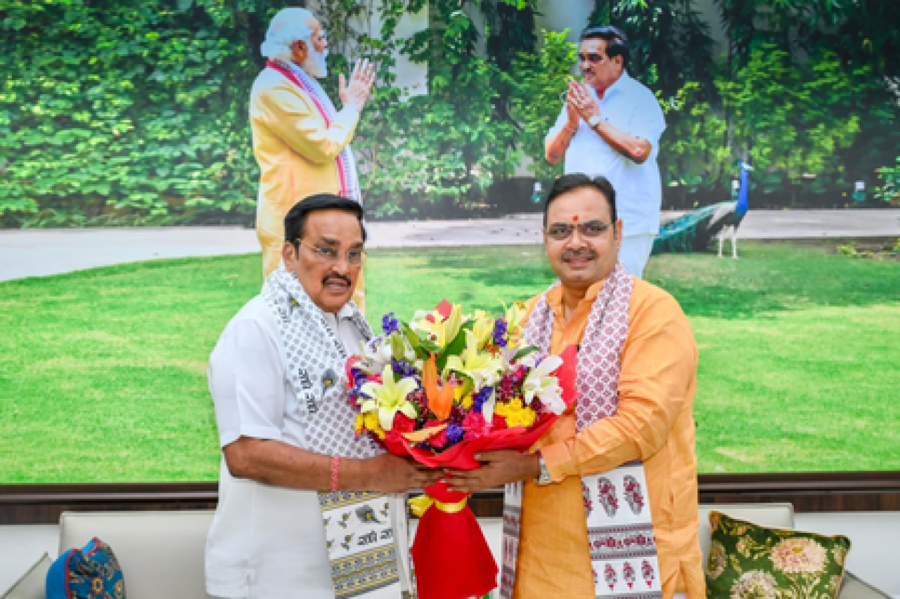 राजस्थानच्या मुख्यमंत्री भजनलाल शर्मा यांची जल मंत्री सीआर पाटिल यांच्याशी चर्चा