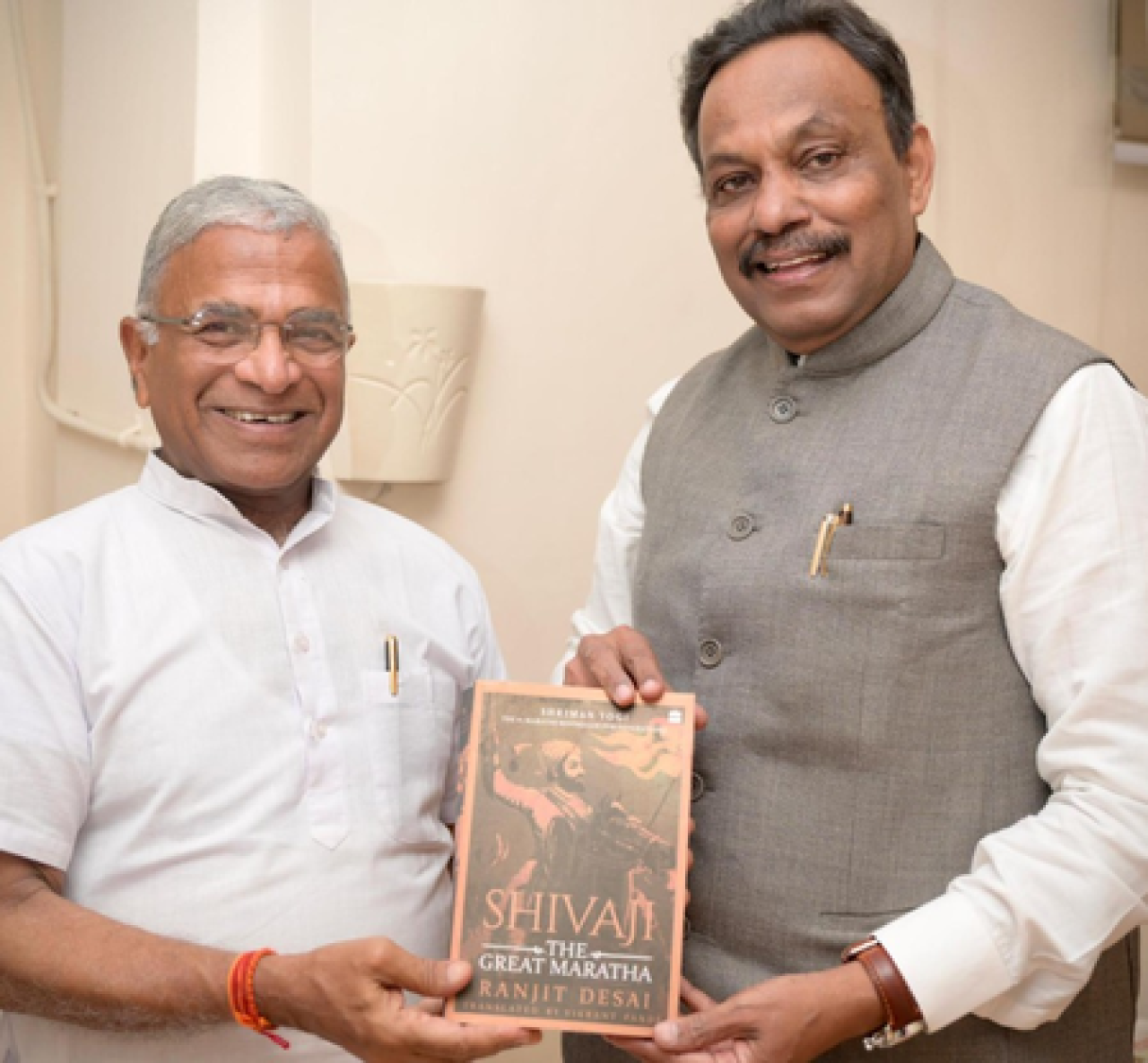 विनोद तावडे यांची राज्यसभा उपसभापती हरिवंश यांच्यासोबत भेट