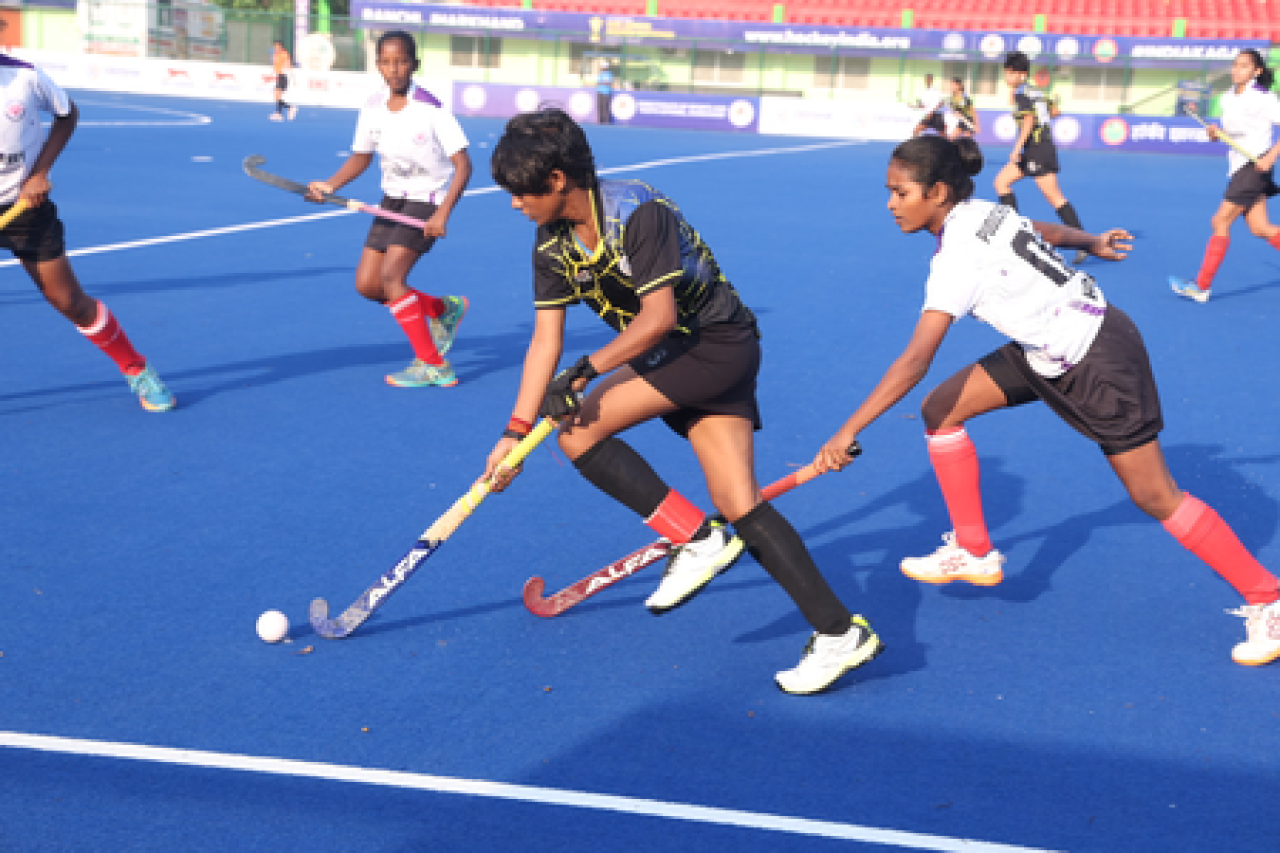 सब-जूनियर महिला हॉकी चॅम्पियनशिपमध्ये पुडुचेरी, केरल, चंडीगड आणि दिल्लीची विजयाची नोंद सब-जूनियर महिला हॉकी चॅम्पियनशिपमध्ये पुडुचेरी, केरल, चंडीगड आणि दिल्लीची विजयाची नोंद