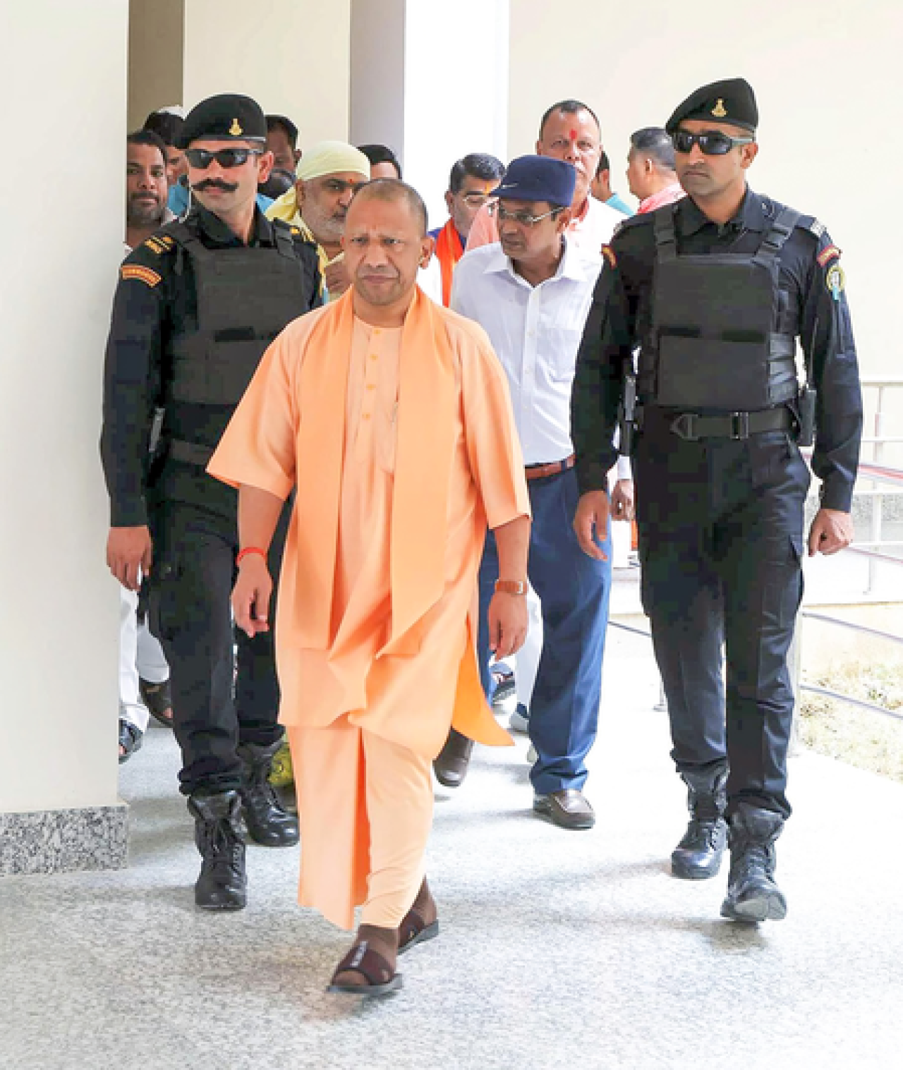 सीतापुर अग्निकांडात सीएम योगीने घेतली त्वरित कारवाई