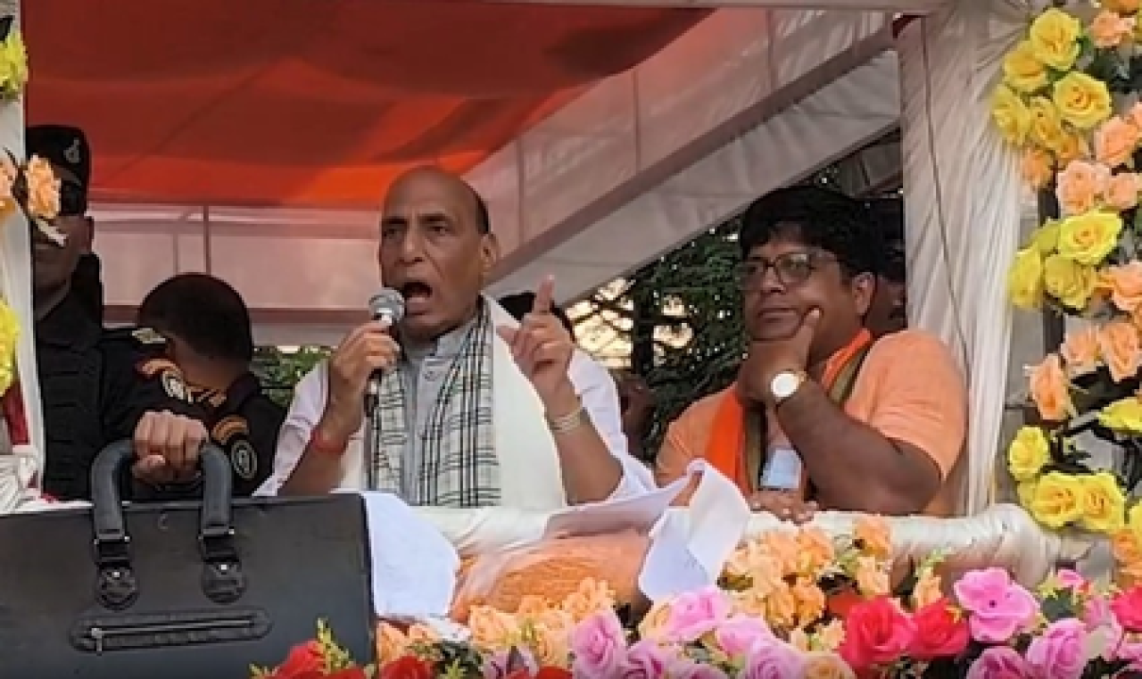 सोनारपुरमध्ये राजनाथ सिंह यांचा रोड शो, अराजकतेवर कडक संदेश
