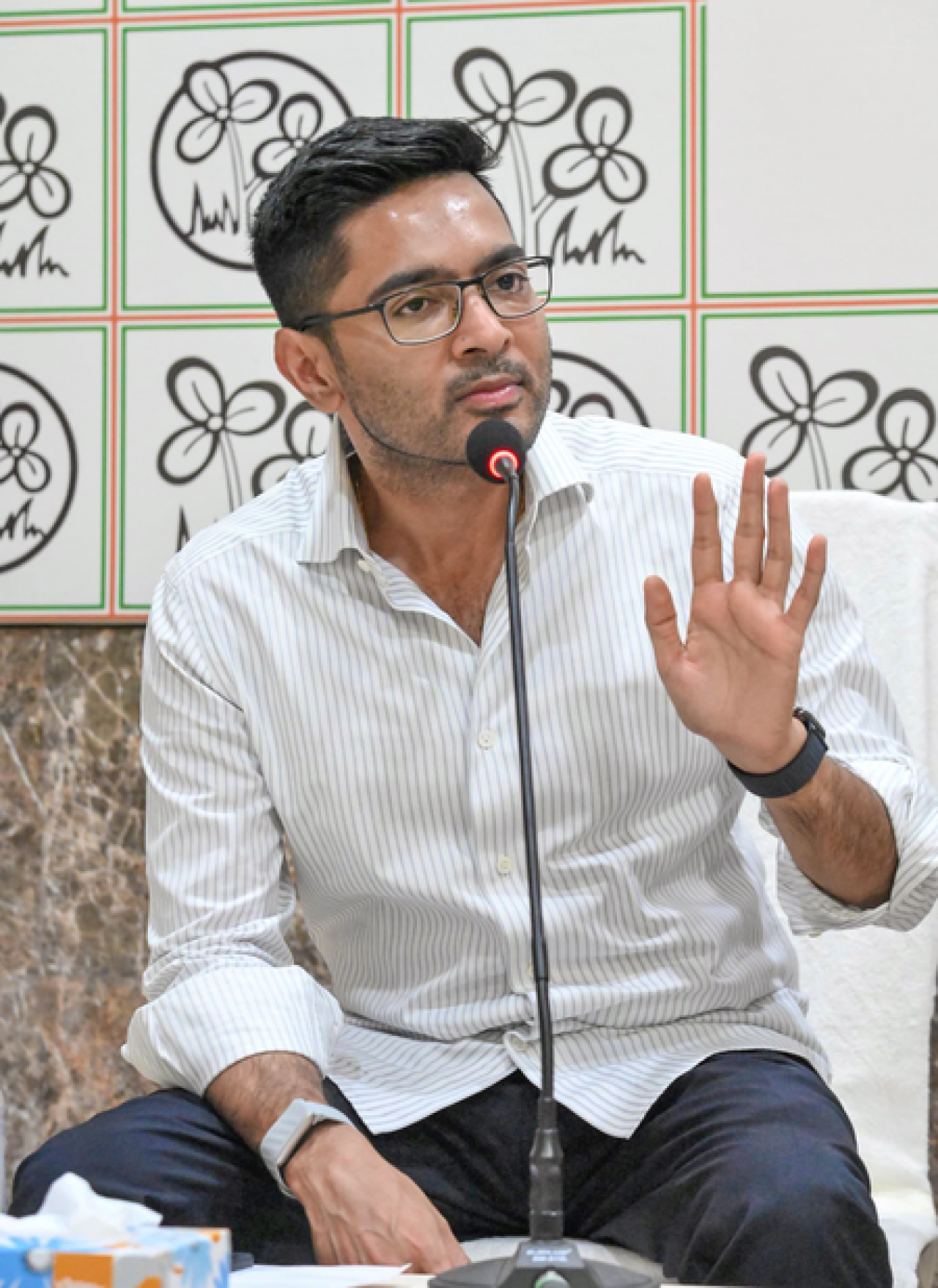 अभिषेक बनर्जी यांना कलकत्ता उच्च न्यायालयाची मोठी दिलासा अभिषेक बनर्जी यांना कलकत्ता उच्च न्यायालयाची मोठी दिलासा