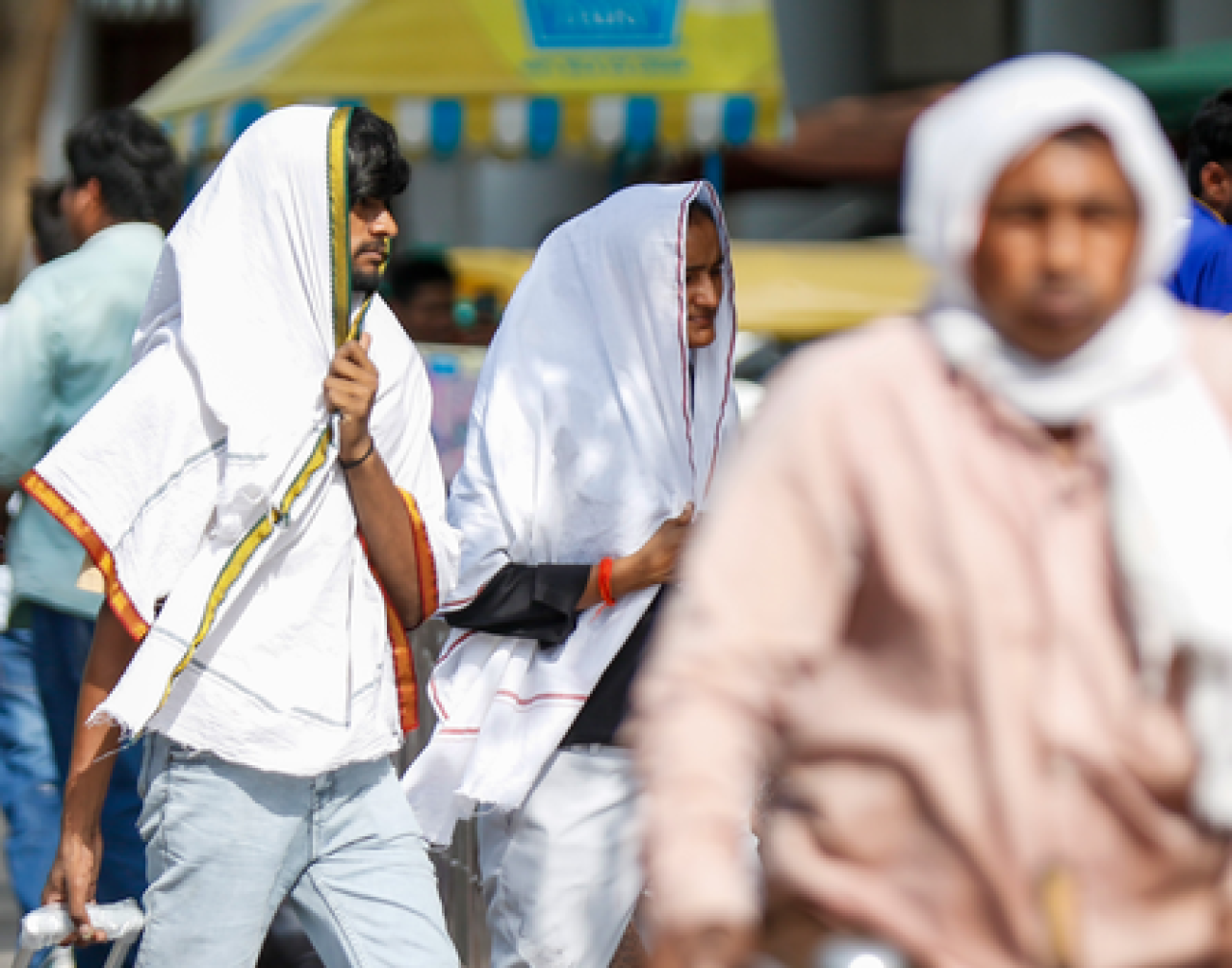 एनसीआरमध्ये भीषण गर्मीचा येलो अलर्ट, पुढील तीन दिवस सावधगिरी आवश्यक