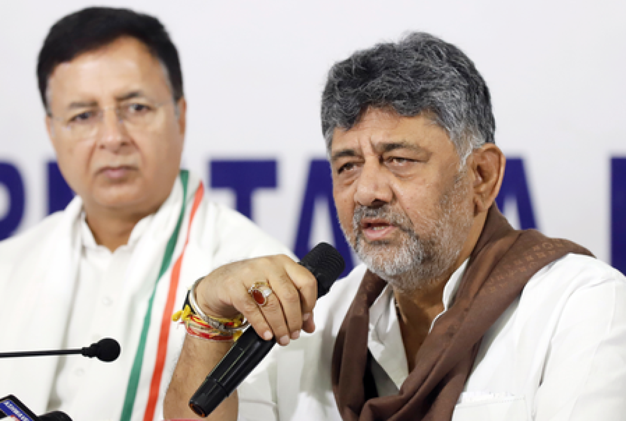 कर्नाटकमध्ये ईंधनाच्या वाढत्या किमतींविरोधात काँग्रेसचा ३० मे रोजी राज्यभरात आंदोलनाचा इशारा कर्नाटकमध्ये ईंधनाच्या वाढत्या किमतींविरोधात काँग्रेसचा ३० मे रोजी राज्यभरात आंदोलनाचा इशारा