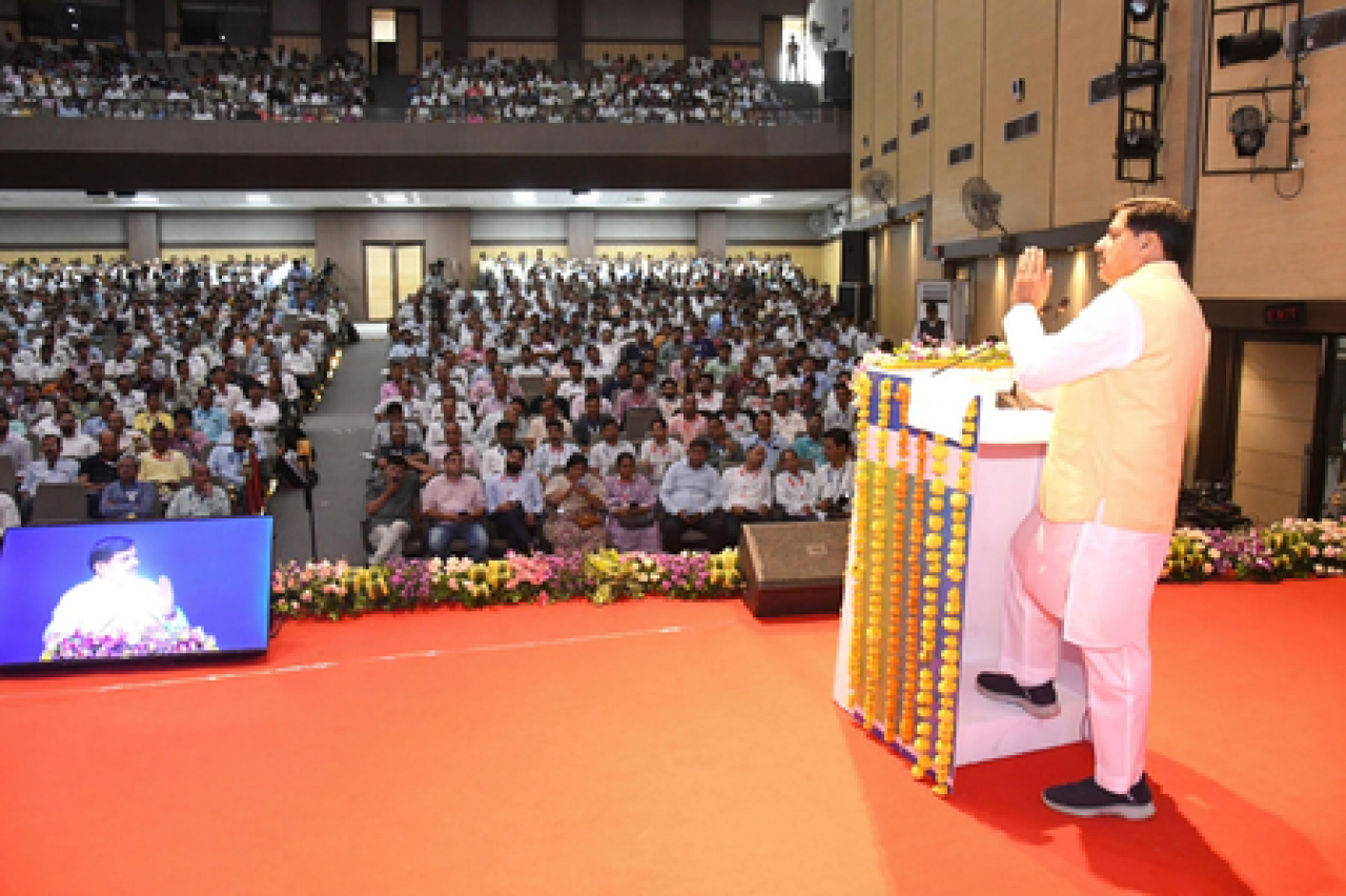 कृषक कल्याणासाठी समर्पित कार्य करण्याचे आवाहन: मुख्यमंत्री मोहन यादव
