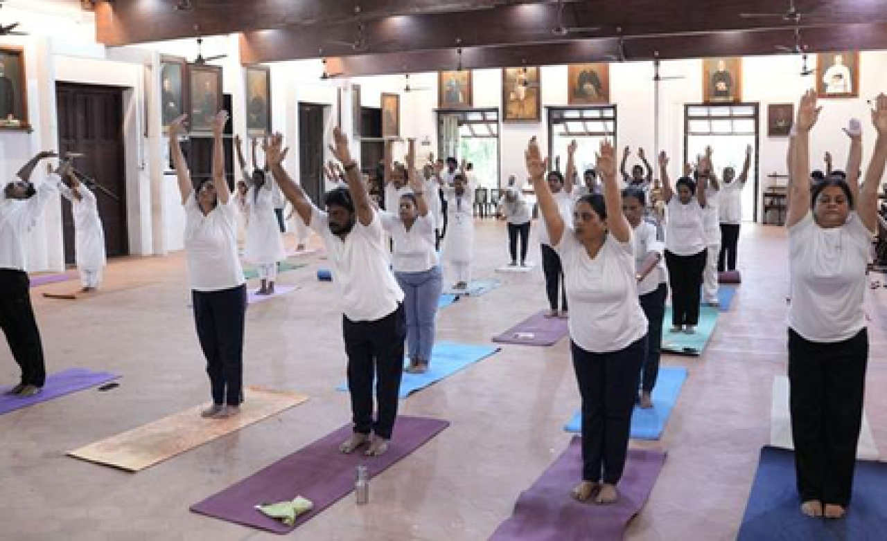 केरलमध्ये आंतरराष्ट्रीय योग दिन 2026 साठी तयारी, महिलांसाठी समग्र आरोग्य कार्यक्रम