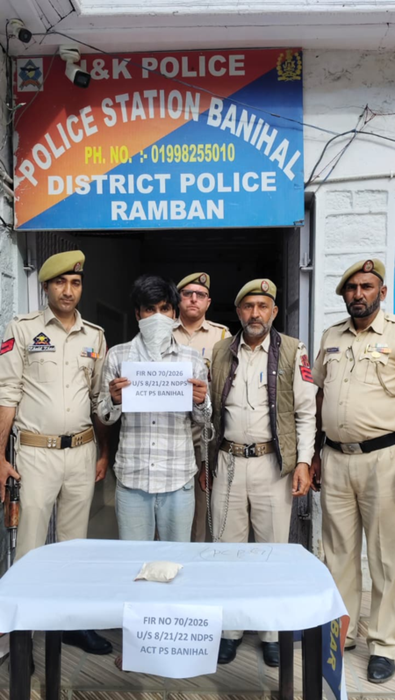 जम्मू-कश्मीरमध्ये ड्रग तस्कराची अटक, हेरोइन जप्त