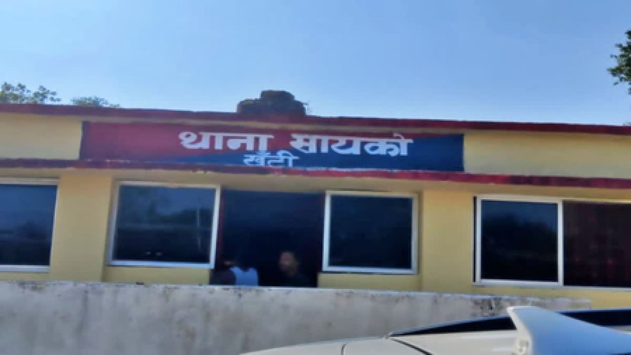 झारखंडच्या खूंटीमध्ये किशोर-किशोरीची हत्या, शव तलहटीत सापडले झारखंडच्या खूंटीमध्ये किशोर-किशोरीची हत्या, शव तलहटीत सापडले