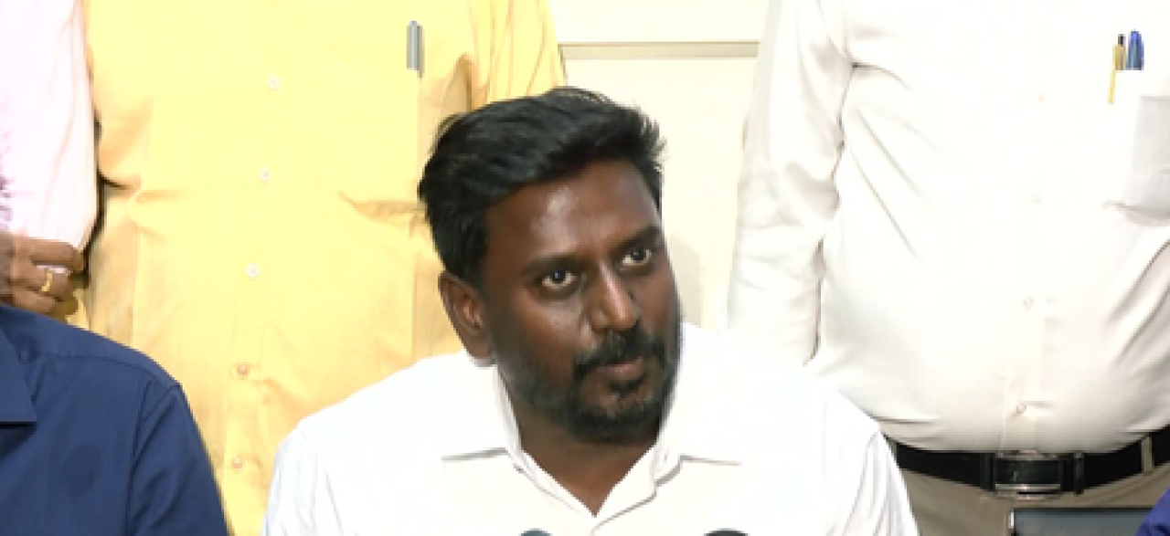 टीव्हीके सरकारने तमिलनाडूच्या दोन-भाषा धोरणात बदल करण्यास नकार दिला टीव्हीके सरकारने तमिलनाडूच्या दोन-भाषा धोरणात बदल करण्यास नकार दिला