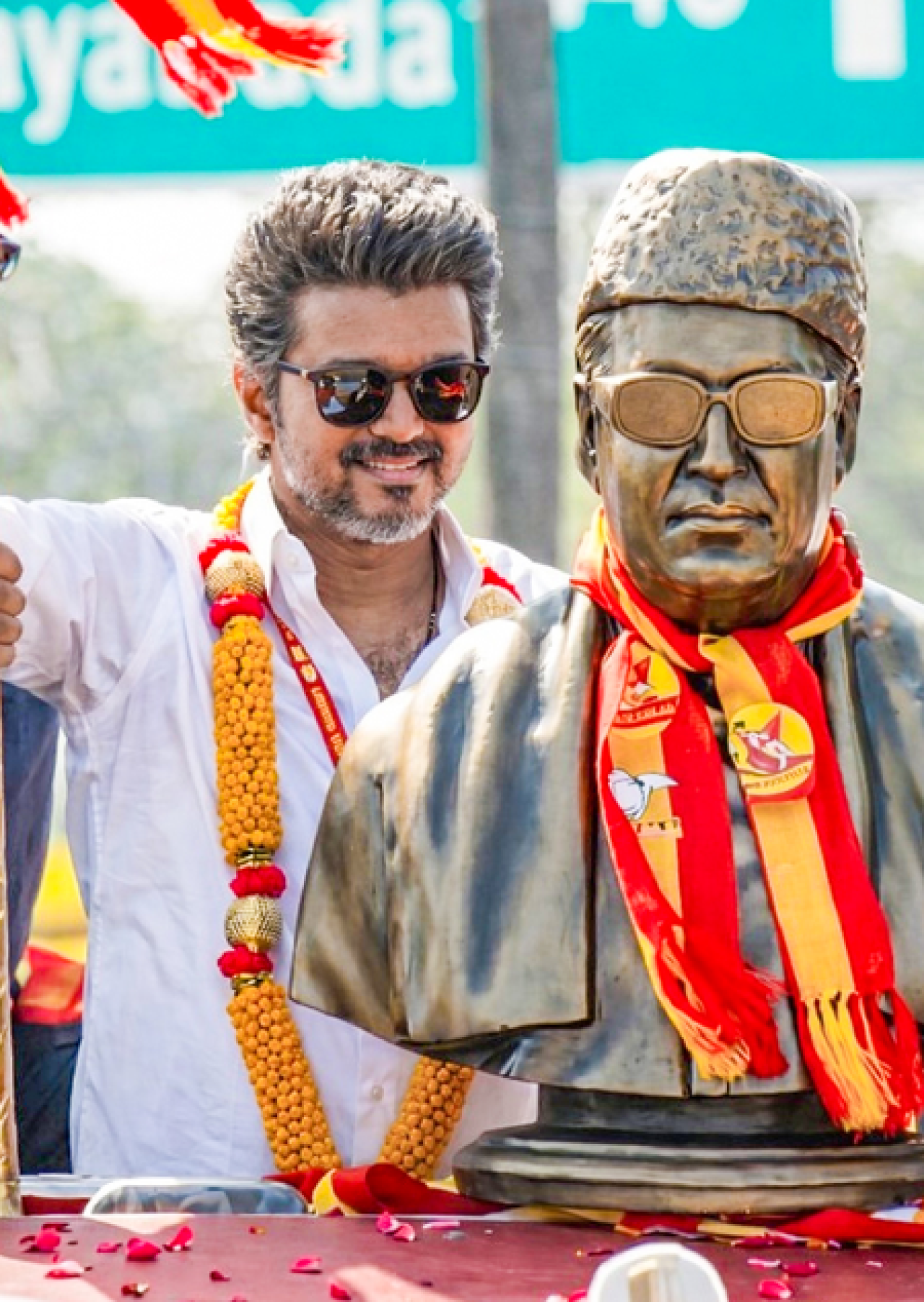 तमिलनाडु विधानसभा निवडणुकीत विजयाची आघाडी, डीएमके तिसऱ्या स्थानी