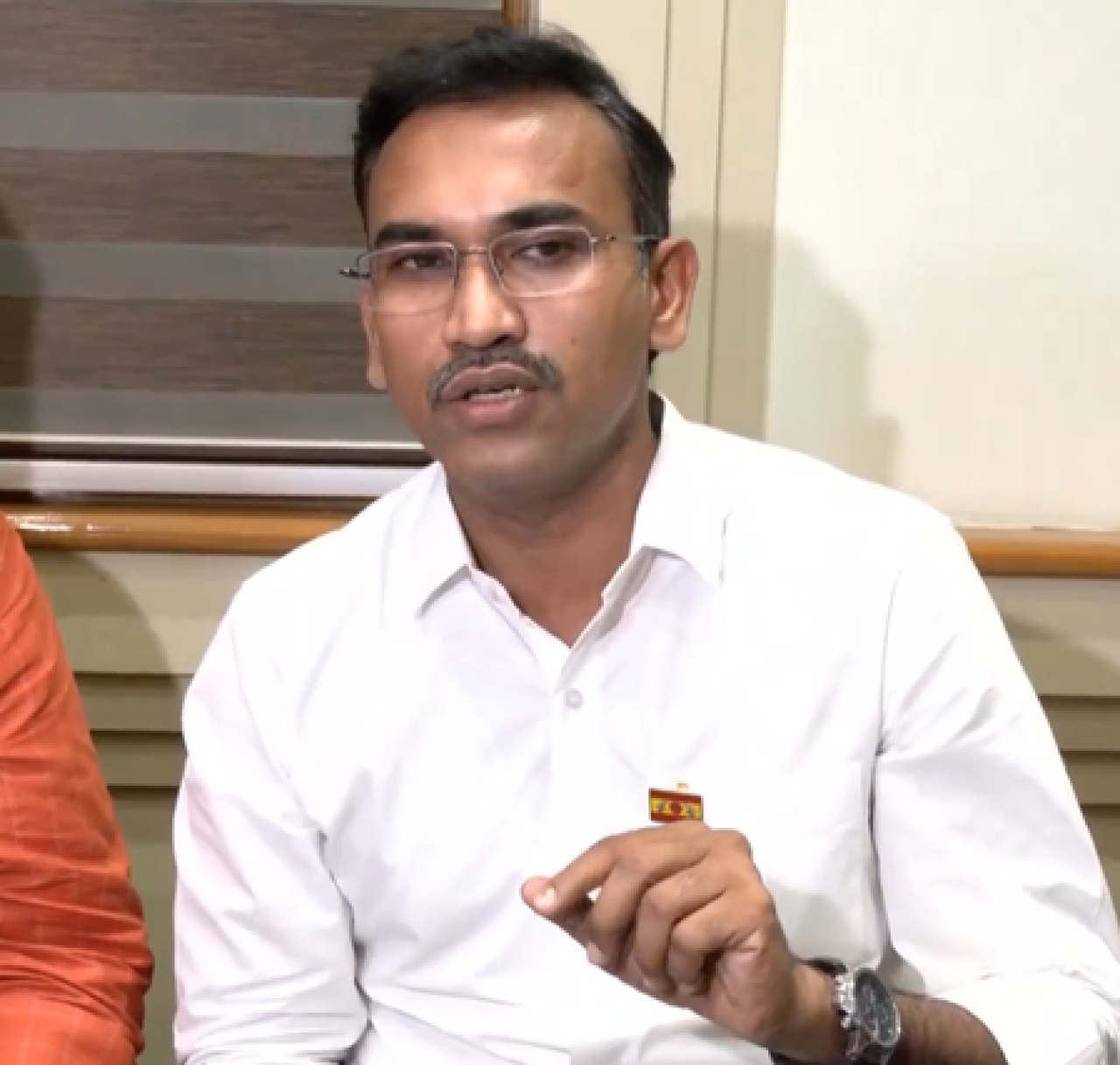 तमिलनाडुमध्ये फार्मेसी हडताल दरम्यान जनतेची काळजी घेण्याचे मुख्यमंत्री विजय यांचे निर्देश