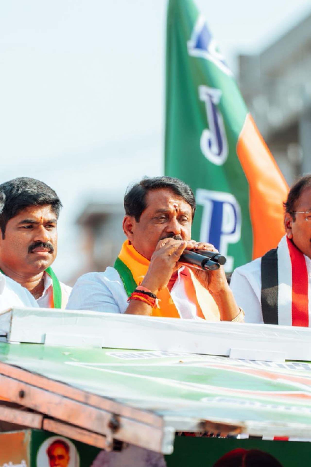 तमिलनाडुमध्ये सरकार स्थापनेसाठी भाजपा देणार नाही समर्थन: नैनार नागेंद्रन तमिलनाडुमध्ये सरकार स्थापनेसाठी भाजपा देणार नाही समर्थन: नैनार नागेंद्रन