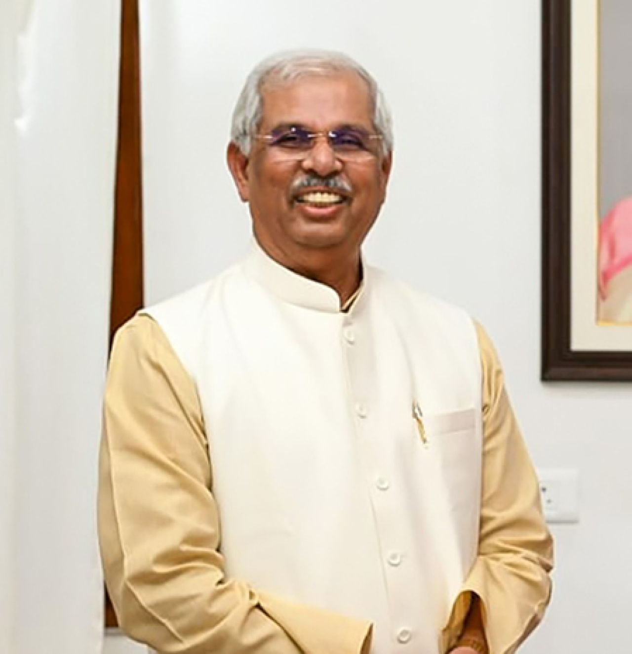 तमिलनाडू आणि केरळमध्ये अर्लेकर यांची दुहेरी परीक्षा