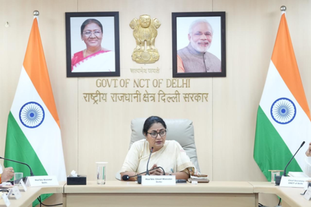 दिल्ली: सीएम रेखा गुप्ता यांचा सरकारी वाहनांची संख्या कमी करण्याचा निर्णय
