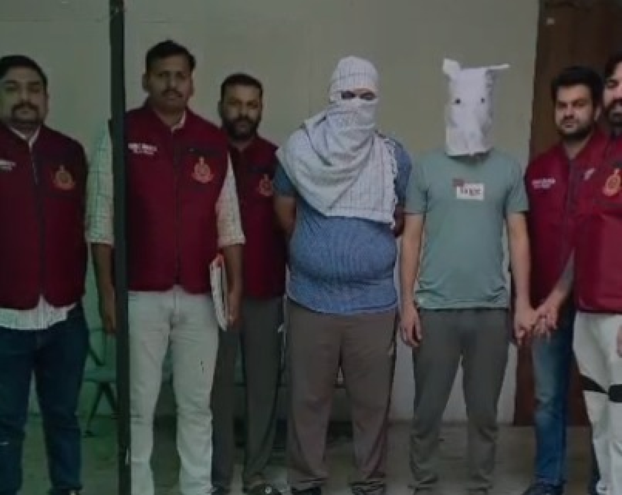 दिल्लीतील क्राइम ब्रांचने नकली ऑटो पार्ट्सचा रॅकेट उघड केला